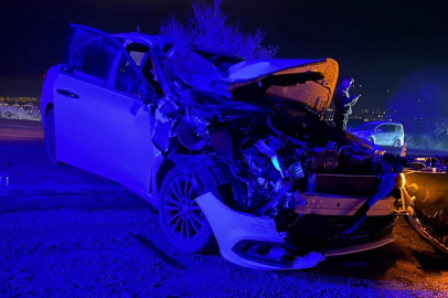 Tokat'ta otomobil traktörle çarpıştı: 4 yaralı