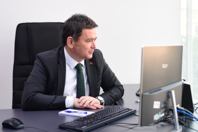 Bursalı vatandaşın telefonlarını Başkan Erkan Aydın açtı