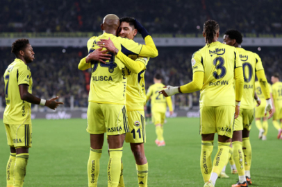 Fenerbahçe, Konyaspor'u 4 golle geçti