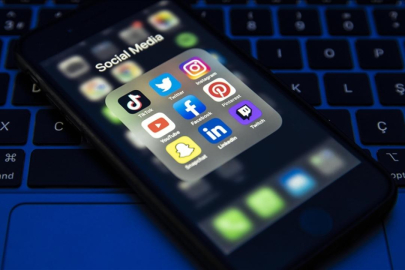 Malezya, büyük sosyal medya platformlarını otomatik lisans kapsamına alıyor