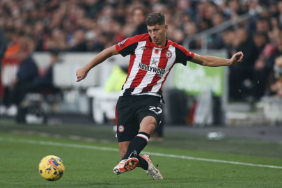 Galatasaray'da 6 numaraya ilk aday Janelt