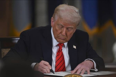 Trump, fentanili "kitle imha silahı" ilan eden kararnameyi imzaladI
