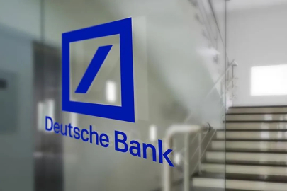 Bankadaki 371 kasayı soymak için portatif tuvaletle geldiler!