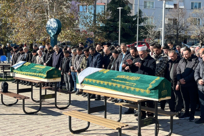 Bursa'da evladını öldürüp intihar etmişti: Baba ile kızı yan yana toprağa verildi