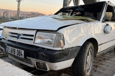 Hatay'da takla atarak hurdaya dönen Tofaş'ın sürücüsü yaralandı