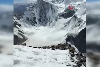 Dünyanın en yüksek 2. dağına tırmanıp tarihe geçen Türk kadın dağcı o anları anlattı