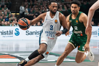 Anadolu Efes deplasmanda kazandı: EuroLeague'de farklı galibiyet
