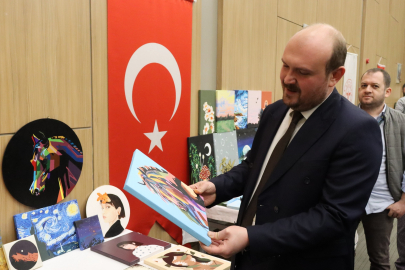 Bursa'da sanatla iyileşmeye dokunan sergi