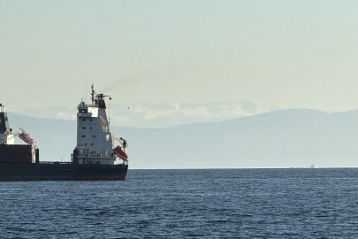 Bursa Uludağ’ın karlı zirvesi İstanbul'dan görüldü!