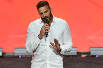 Gazeteciyi darbeden Yunan milletvekili için karar çıktı