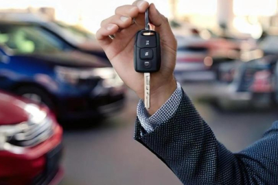 İkinci el araçta çarpıcı uyarı 'Bugün almak çok daha iyidir'