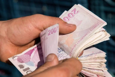 Kamu yöneticilerine seyyanen 30 bin lira zam teklifi geri çekildi