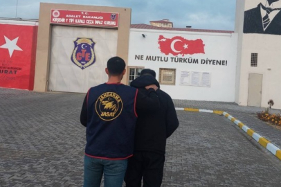 Kırşehir'de aranan şahıs JASAT ekiplerine yakalandı