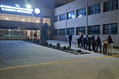 Afyonkarahisar'da DEAŞ'lı teröristler yakalanmasalardı yılbaşı gecesini kana bulayacaklardı