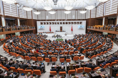 AK Parti'nin Terörsüz Türkiye raporu TBMM'ye sunuldu