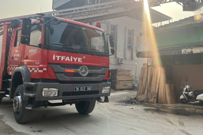 Bursa'da imalathanede yangın! Alevler...