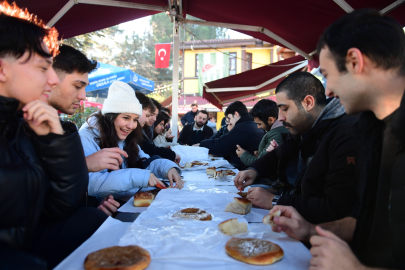 Bursa’nın dünyaca ünlü lezzetlerini ilk kez deneyimlediler