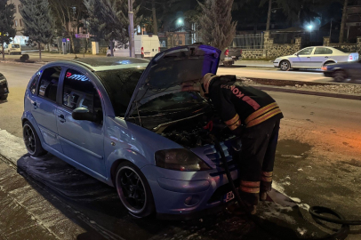 Konya Ereğli'de park halindeki otomobilde yangın çıktı