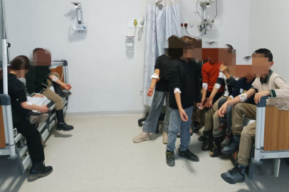 Van'da okulda rahatsızlanan 23 öğrenci hastaneye kaldırıldı