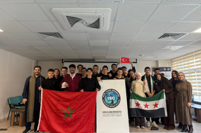 Bursa’da Meslek Lisesinde Dünya Seninle Konuşuyor etkinliği