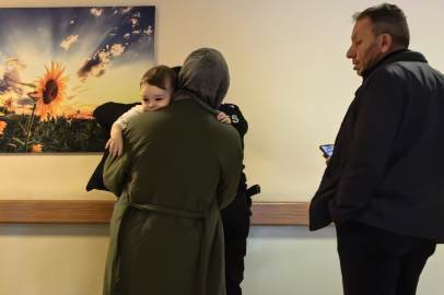 Bursa'da yerde bulup, ağzına attığı fıstık akciğerine kaçtı!