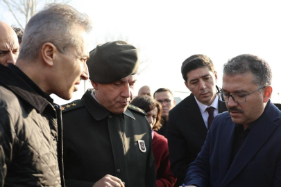 Iğdır Valisi Turan, Ermenistan sınırındaki Alican Sınır Kapısı'nda inceleme yaptı