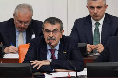 Bakan Tekin: Vatandaşlarımızın Kürtçe öğrenmesine yönelik bir dizi etkinliği hayata geçirdik!