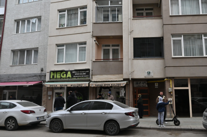 Eskişehir'de kollarından ve kafasından yaralanan genç hastaneye kaldırıldı, fail aranıyor