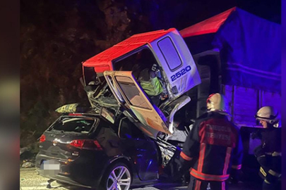 Giresun'da tır ile otomobil çarpıştı: 3 ölü
