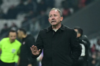 Sergen Yalçın: Hiç beklemediğimiz bir sorun da elimizde patlayan Rafa Silva sorunuydu