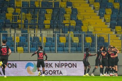 Gençlerbirliği 7 gollü maçta Trabzonspor'u devirdi
