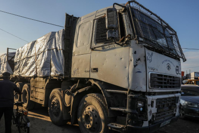 İsrail, ateşkes sonrasında Gazze'ye geçecek 26 bin yardım tırını engelledi