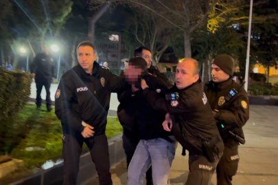 Tekirdağ'da tartıştığı gencin başında içki şişesini kırdı