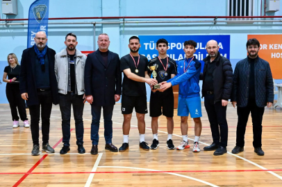 Bursa Karacabey’de ayak tenisi coşkusu; şampiyon Karaca!