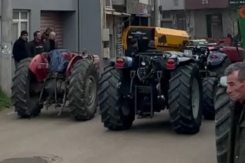 Mudanya'da imar krizi büyüyor: Yıkım traktörlerle kurulan barikatla durduruldu