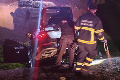 Batman’da otomobil su kanalına uçtu