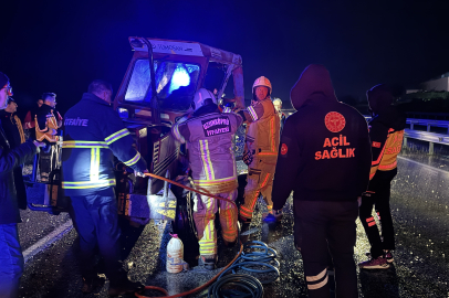 Edirne’de trafik kazasında traktörde sıkışan sürücü itfaiye ekiplerince kurtarıldı
