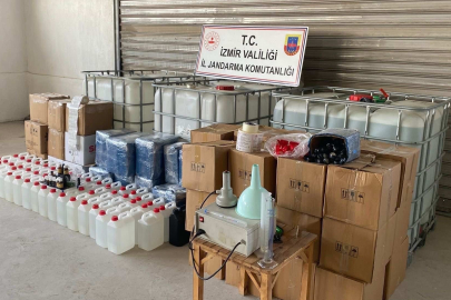 İzmir'de 1,5 milyon lira değerinde kaçak etil alkol ele geçirildi