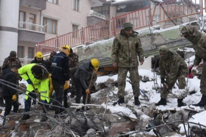 Malatya'da 78 kişinin öldüğü Hakimbey Apartmanı davasında 4 sanığa hapis cezası