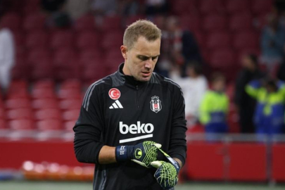 Beşiktaş, Mert Günok ve Necip Uysal'dan takım bulmalarını istedi