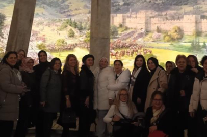 Bursa Osmangazili kadınlar kültür turlarıyla moral depoluyor