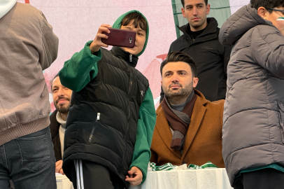 Bursasporlu taraftarlar unutulmaz bir gün yaşadı!