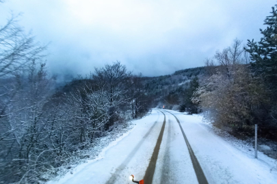 Bursa'da kar yağışı başladı: Büyükşehir ekipleri sahada!