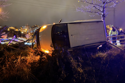 Karabük'te otomobil ile hafif ticari araç çarpıştı: 3 yaralı