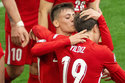 2025'in en iyi 20 yaş altı takımı duyuruldu: İki milli yıldıza büyük onur!