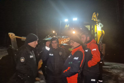 Bartın'da kiralık ev ararken ormanlık alana giren çift mahsur kaldı