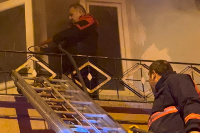 Çorum'da apartmanda çıkan yangında 10 kişi dumandan etkilendi
