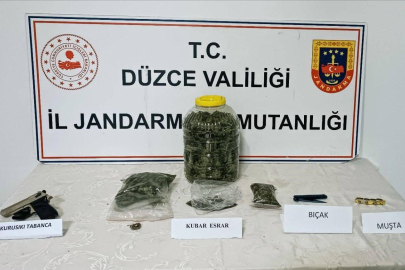 Düzce'de bidondan turşu yerine uyuşturucu çıktı