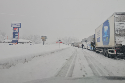 Zonguldak-Ankara yolunda trafik kilitlendi