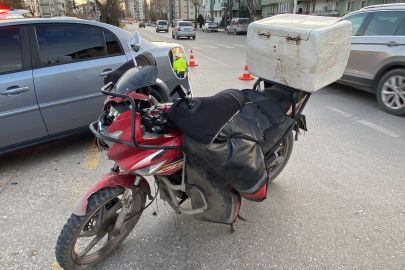 Çorum’da otomobil ile motosiklet çarpıştı